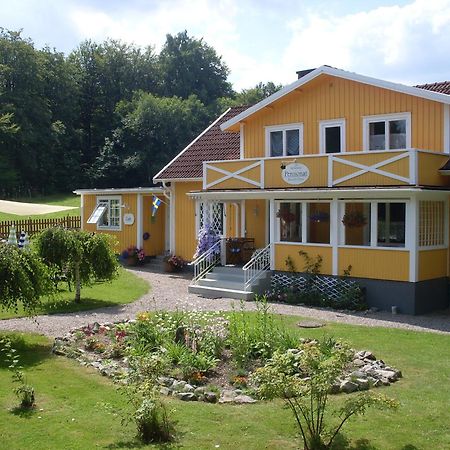 Hotel & Pensionat Bjoerkelund Stenbrohult  Εξωτερικό φωτογραφία
